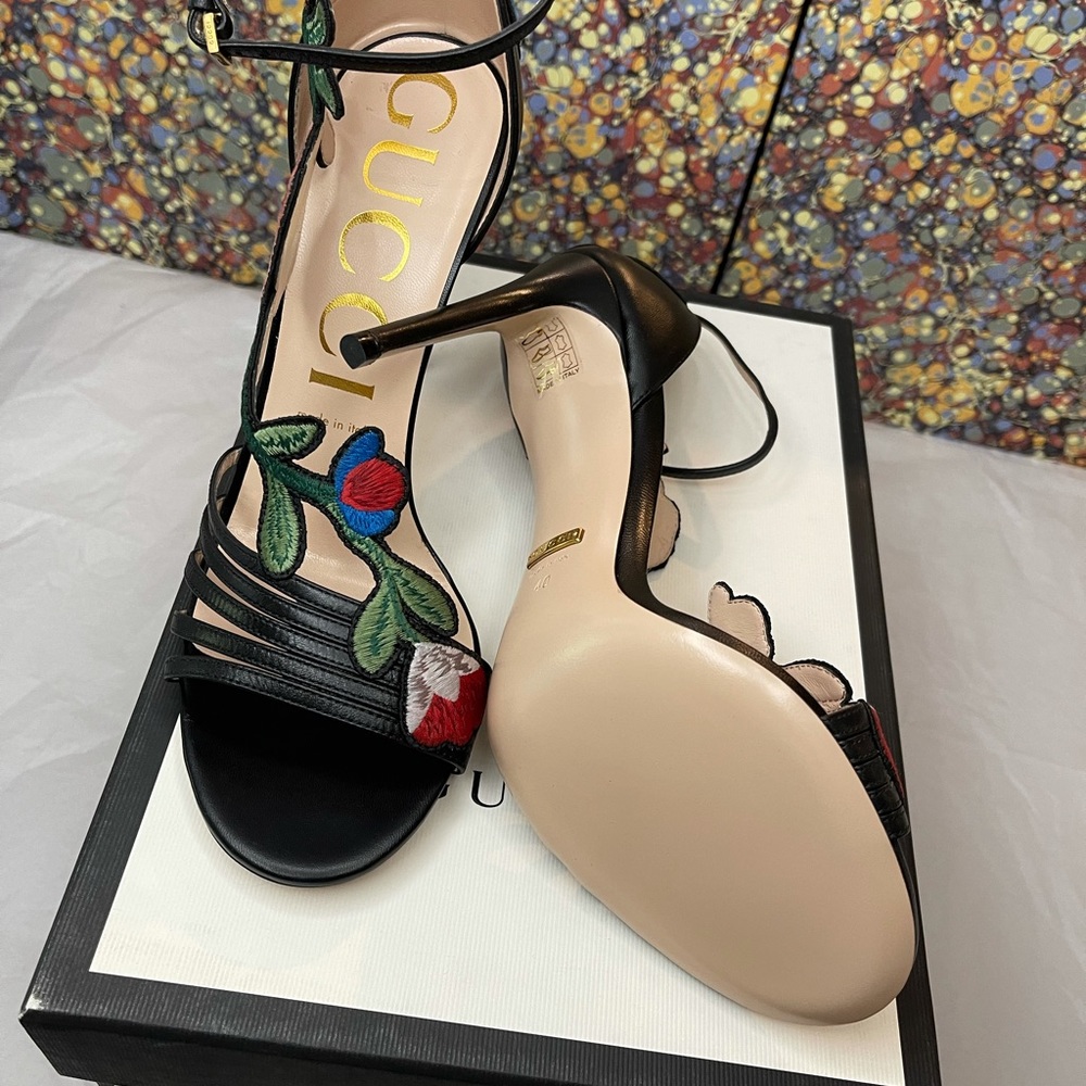 Gucci black leather opehlia floral sandals - Picture 4 of 6